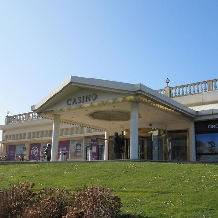 Entre Mer Et Falaises Le Tréport Exterior photo