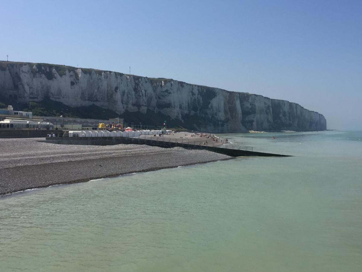 Entre Mer Et Falaises Le Tréport Exterior photo